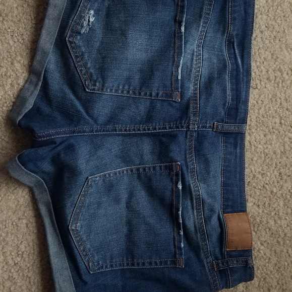 Aeropastale Denim Shorts - Picture 2 of 5